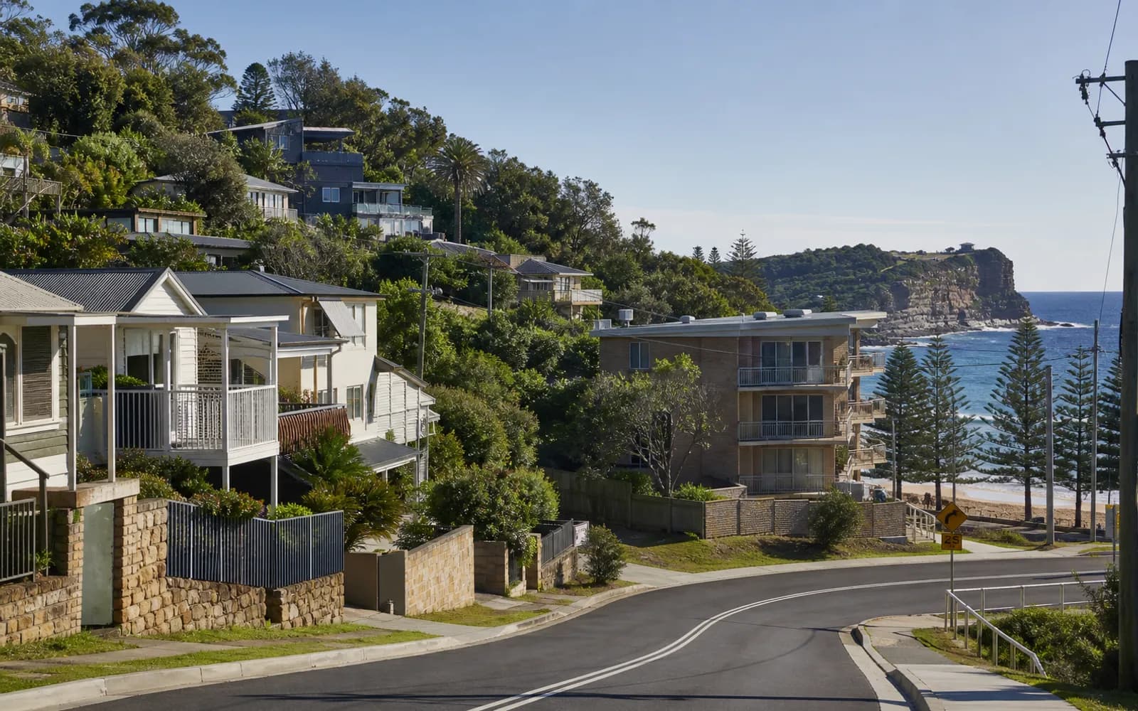 Streetscape of Avalon Beach, Sydney